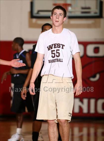 Thumbnail 2 in West Torrance vs. Diamond Ranch (Pacific Shores Tournament) photogallery.