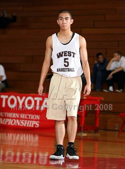 Thumbnail 2 in West Torrance vs. Diamond Ranch (Pacific Shores Tournament) photogallery.