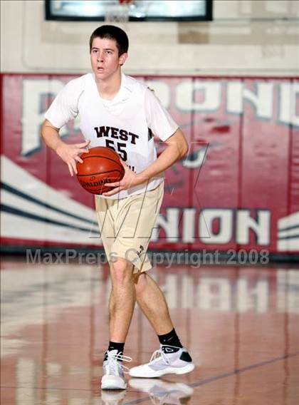 Thumbnail 3 in West Torrance vs. Diamond Ranch (Pacific Shores Tournament) photogallery.
