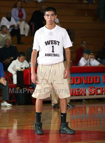 Thumbnail 2 in West Torrance vs. Diamond Ranch (Pacific Shores Tournament) photogallery.