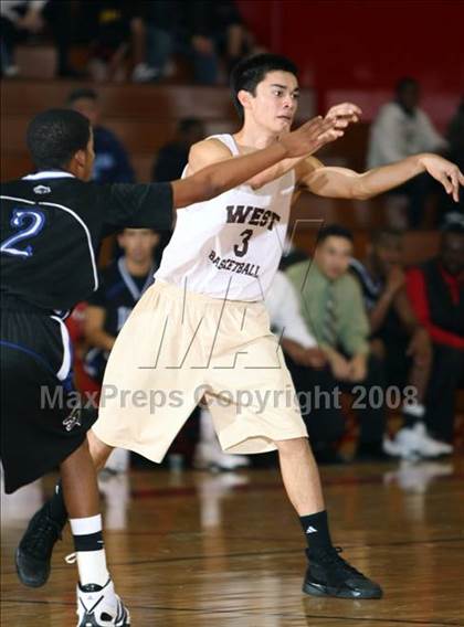 Thumbnail 1 in West Torrance vs. Diamond Ranch (Pacific Shores Tournament) photogallery.