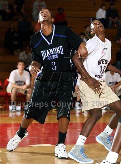 Thumbnail 3 in West Torrance vs. Diamond Ranch (Pacific Shores Tournament) photogallery.