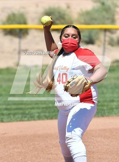 Thumbnail 3 in West Las Vegas @ Espanola Valley photogallery.