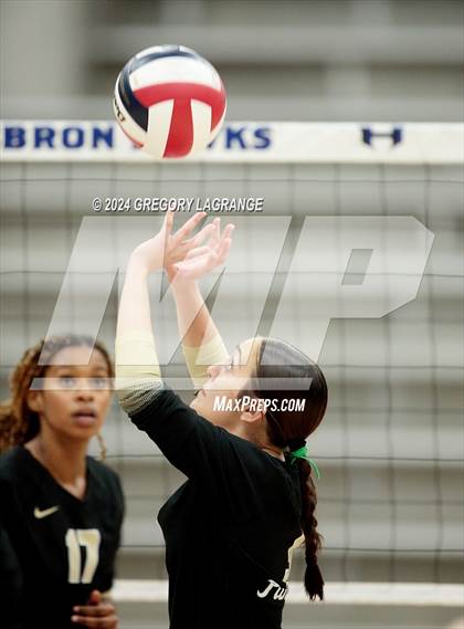 Thumbnail 3 in Plano East vs Keller(UIL 6A Volleyball Regional Semi-final Division 1) photogallery.