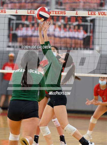 Thumbnail 1 in Incarnate Word @ Lee photogallery.