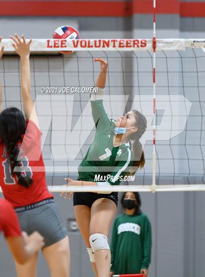 Thumbnail 2 in Incarnate Word @ Lee photogallery.
