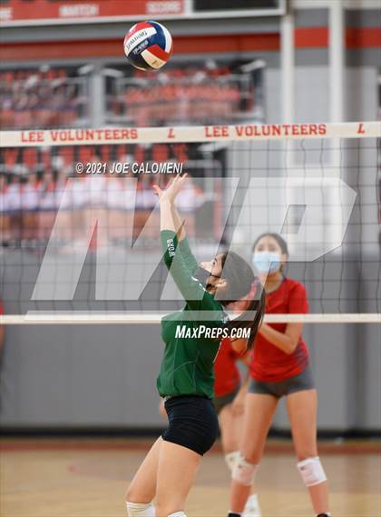 Thumbnail 2 in Incarnate Word @ Lee photogallery.