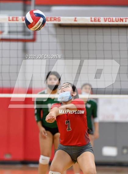 Thumbnail 3 in Incarnate Word @ Lee photogallery.