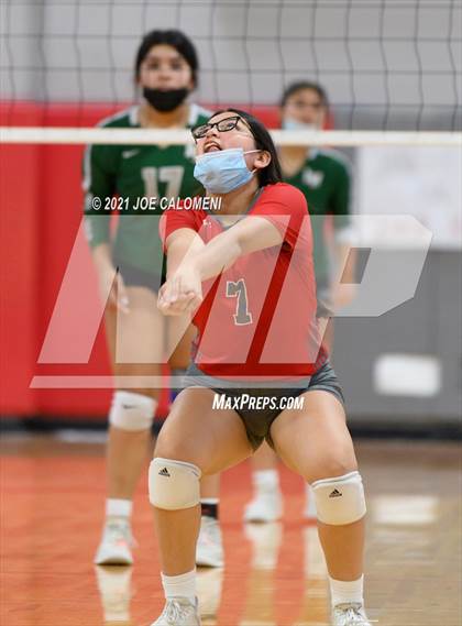 Thumbnail 1 in Incarnate Word @ Lee photogallery.