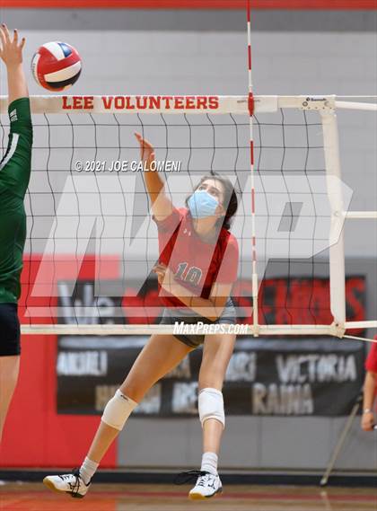 Thumbnail 2 in Incarnate Word @ Lee photogallery.