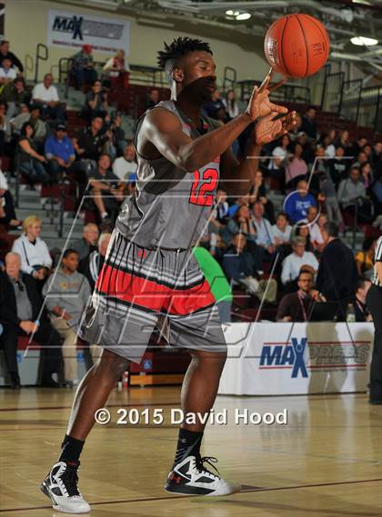 Thumbnail 2 in Jonesboro vs. Alemany (MaxPreps Holiday Classic) photogallery.