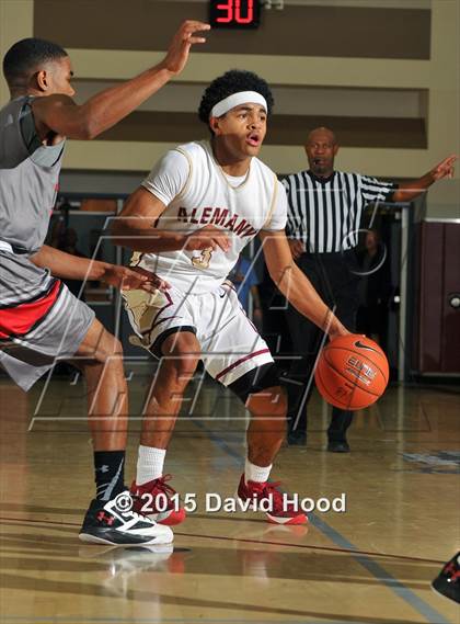 Thumbnail 2 in Jonesboro vs. Alemany (MaxPreps Holiday Classic) photogallery.
