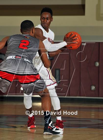 Thumbnail 2 in Jonesboro vs. Alemany (MaxPreps Holiday Classic) photogallery.