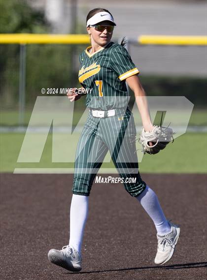 Thumbnail 3 in Basehor-Linwood @ St. James Academy photogallery.