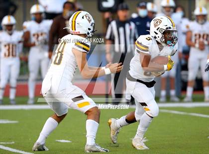 Thumbnail 1 in Crespi vs. Loyola photogallery.