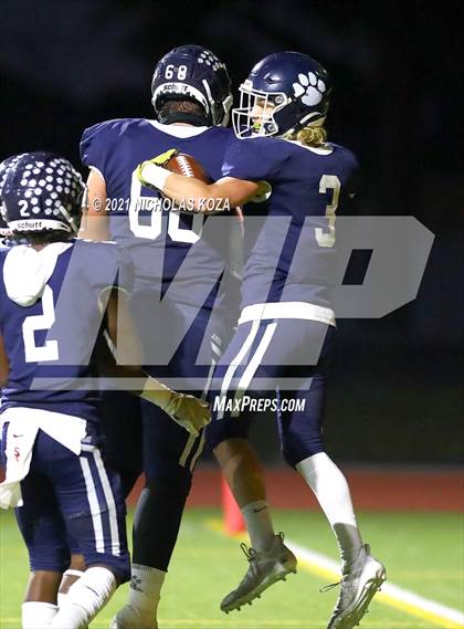 Thumbnail 2 in Crespi vs. Loyola photogallery.