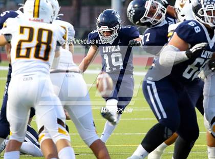 Thumbnail 1 in Crespi vs. Loyola photogallery.