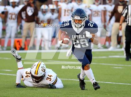Thumbnail 3 in Crespi vs. Loyola photogallery.