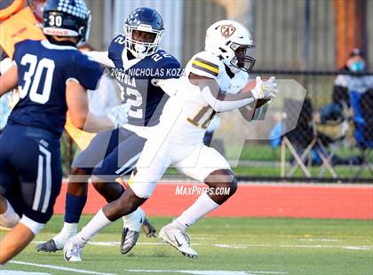 Thumbnail 2 in Crespi vs. Loyola photogallery.