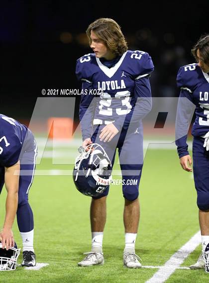 Thumbnail 1 in Crespi vs. Loyola photogallery.