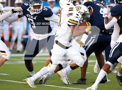 Thumbnail 2 in Crespi vs. Loyola photogallery.