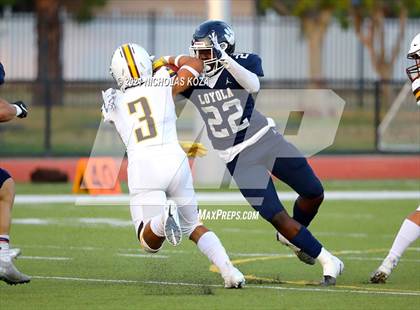 Thumbnail 2 in Crespi vs. Loyola photogallery.