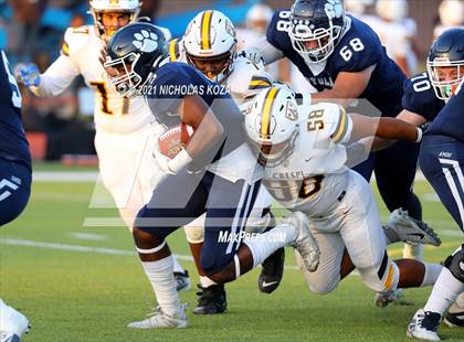 Thumbnail 1 in Crespi vs. Loyola photogallery.