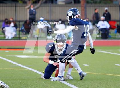 Thumbnail 2 in Crespi vs. Loyola photogallery.