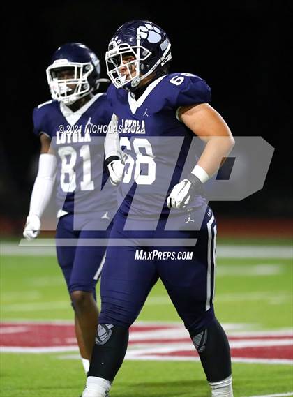Thumbnail 2 in Crespi vs. Loyola photogallery.