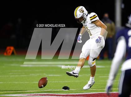 Thumbnail 2 in Crespi vs. Loyola photogallery.