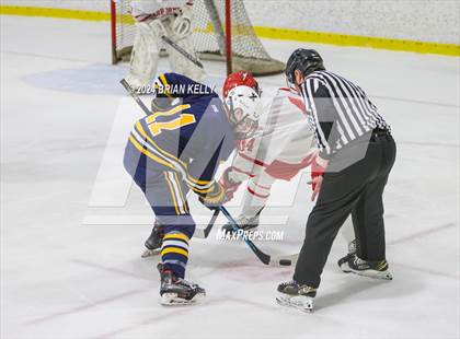 Thumbnail 2 in Xaverian Brothers vs Hingham (Holiday Classic Championship Game) photogallery.