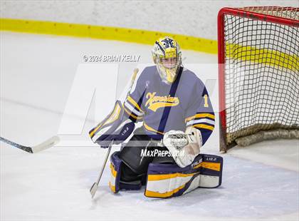 Thumbnail 2 in Xaverian Brothers vs Hingham (Holiday Classic Championship Game) photogallery.
