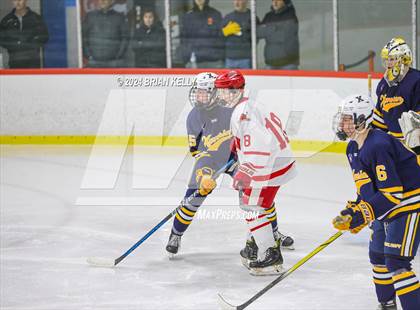 Thumbnail 2 in Xaverian Brothers vs Hingham (Holiday Classic Championship Game) photogallery.