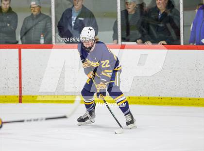 Thumbnail 2 in Xaverian Brothers vs Hingham (Holiday Classic Championship Game) photogallery.