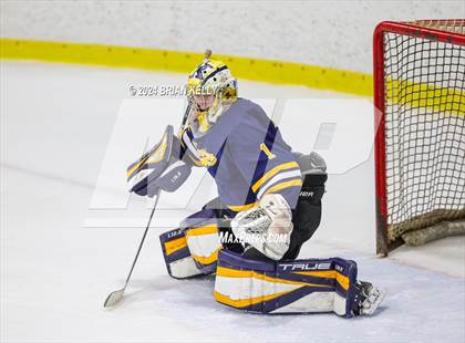 Thumbnail 1 in Xaverian Brothers vs Hingham (Holiday Classic Championship Game) photogallery.
