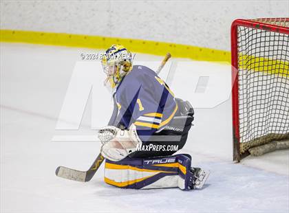 Thumbnail 3 in Xaverian Brothers vs Hingham (Holiday Classic Championship Game) photogallery.