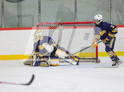 Thumbnail 3 in Xaverian Brothers vs Hingham (Holiday Classic Championship Game) photogallery.