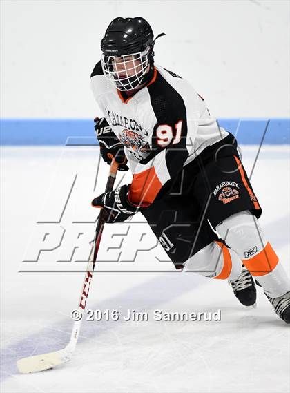 Thumbnail 1 in Suffern @ Mamaroneck photogallery.