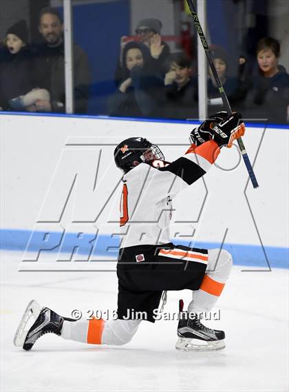Thumbnail 1 in Suffern @ Mamaroneck photogallery.