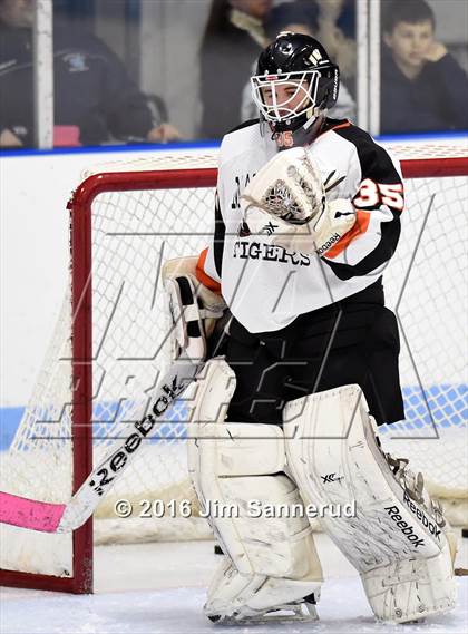 Thumbnail 2 in Suffern @ Mamaroneck photogallery.