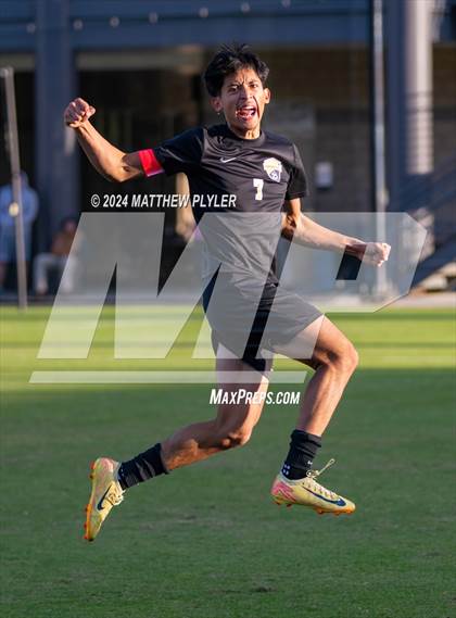 Thumbnail 2 in Mount Airy vs. Hobbton (NCHSAA 1A Final) photogallery.