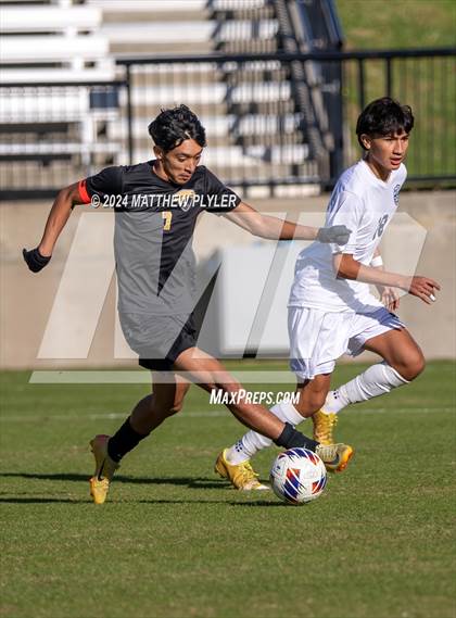 Thumbnail 1 in Mount Airy vs. Hobbton (NCHSAA 1A Final) photogallery.