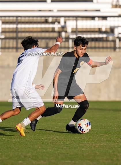 Thumbnail 2 in Mount Airy vs. Hobbton (NCHSAA 1A Final) photogallery.