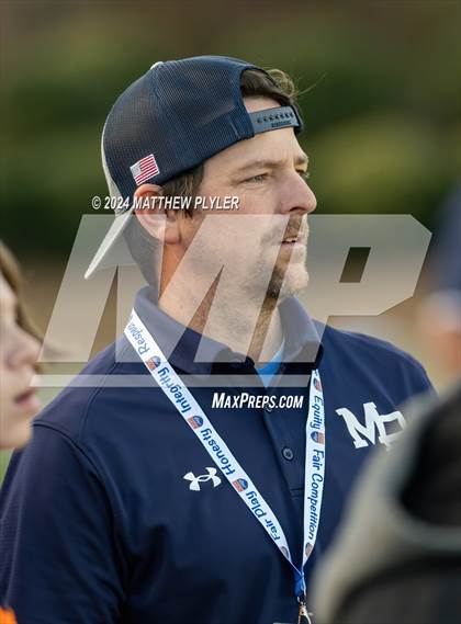 Thumbnail 2 in Mount Airy vs. Hobbton (NCHSAA 1A Final) photogallery.