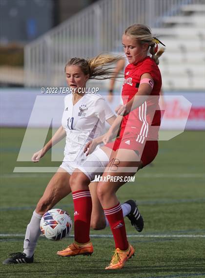 Thumbnail 1 in Bountiful vs. Skyline (UHSAA 5A Final) photogallery.