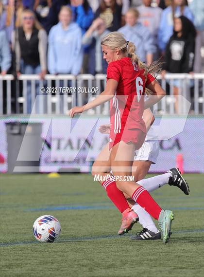 Thumbnail 1 in Bountiful vs. Skyline (UHSAA 5A Final) photogallery.