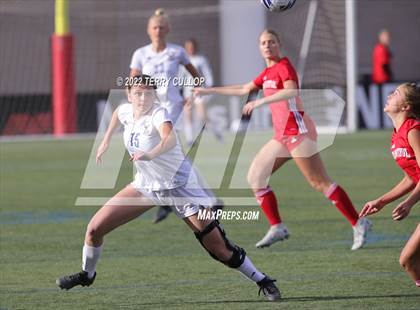 Thumbnail 1 in Bountiful vs. Skyline (UHSAA 5A Final) photogallery.