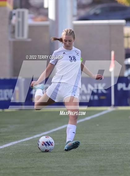 Thumbnail 1 in Bountiful vs. Skyline (UHSAA 5A Final) photogallery.