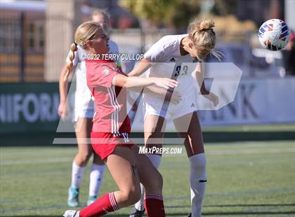 Thumbnail 3 in Bountiful vs. Skyline (UHSAA 5A Final) photogallery.