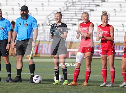 Thumbnail 3 in Bountiful vs. Skyline (UHSAA 5A Final) photogallery.
